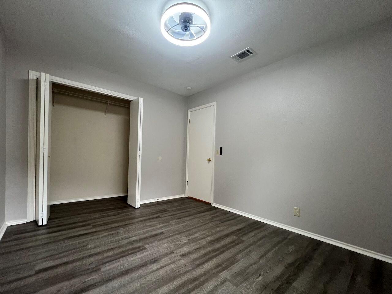 1808 Lion Heart Dr Property Photo 29