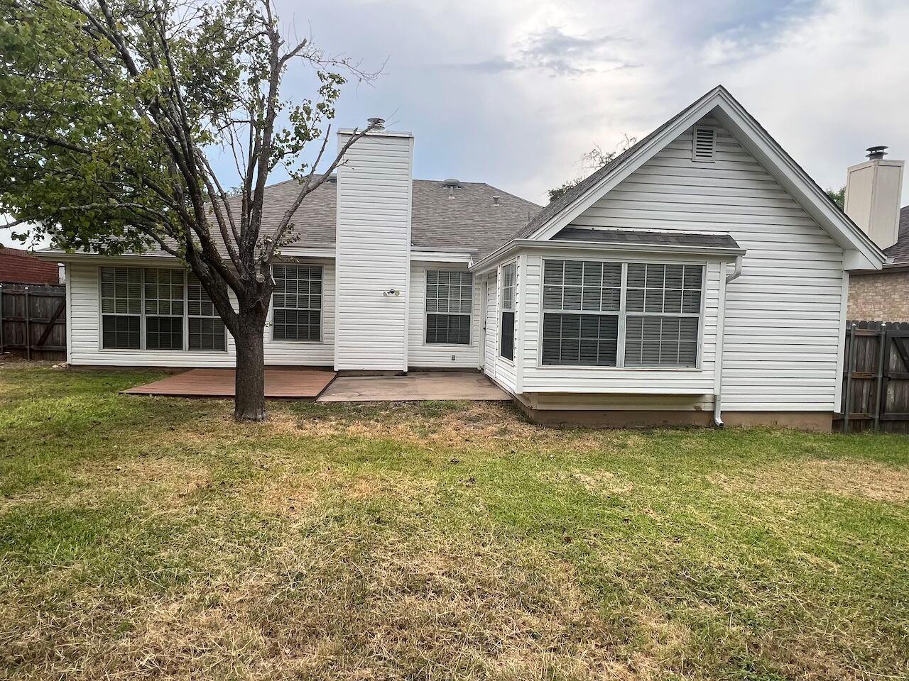 1808 Lion Heart Dr Property Photo 38