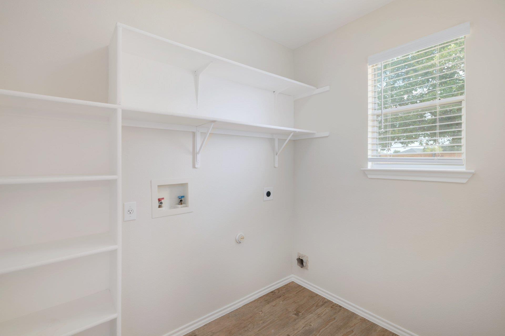 1014 W South St Property Photo 14