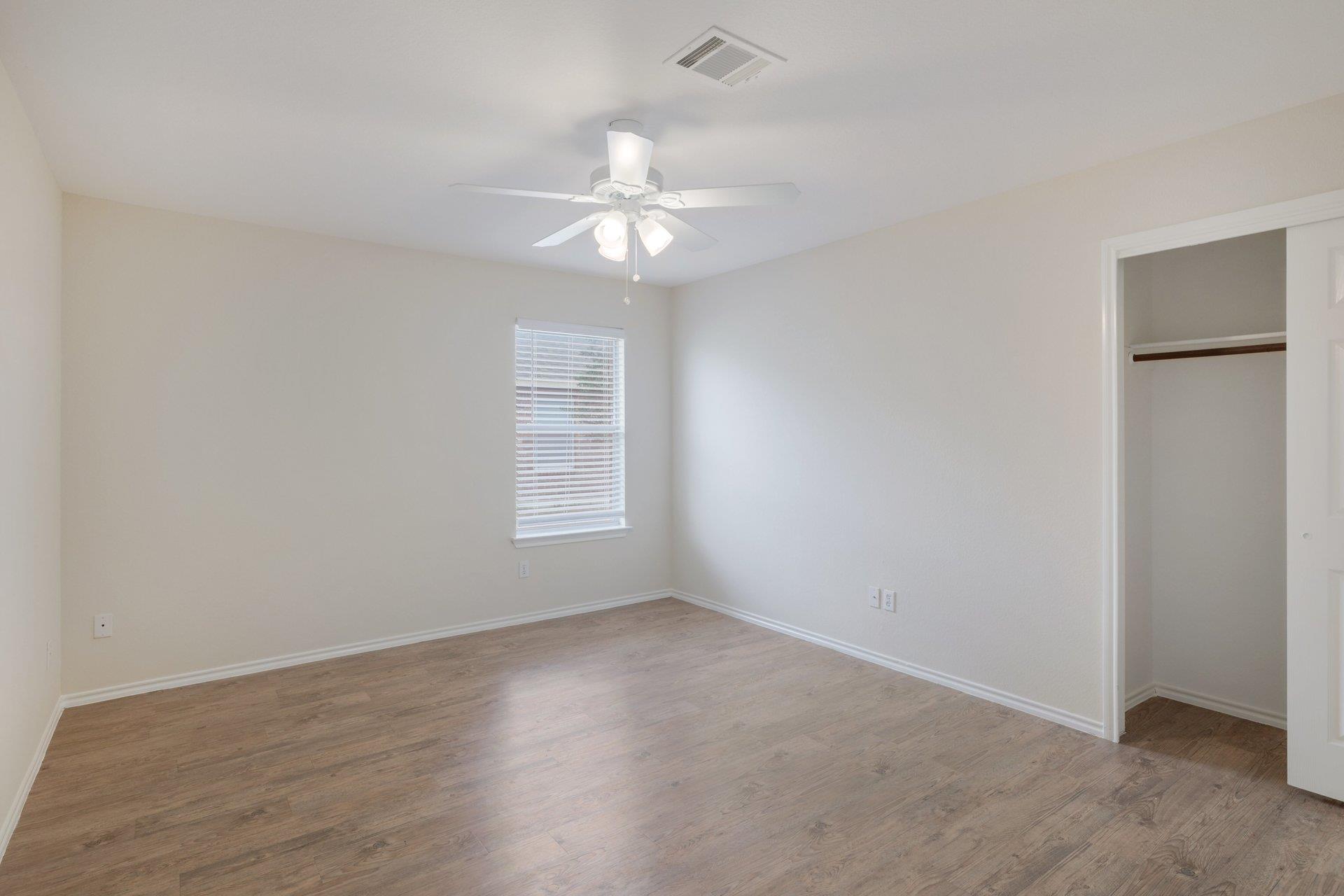 1014 W South St Property Photo 21