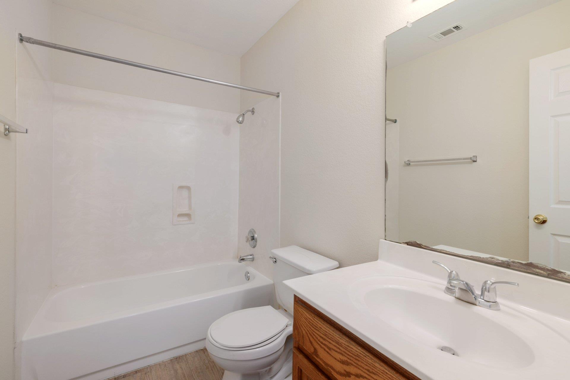 1014 W South St Property Photo 22