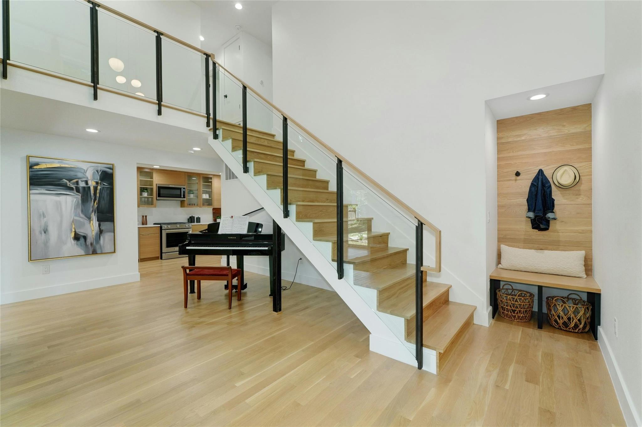 3104 Santa Monica Dr Property Photo 4