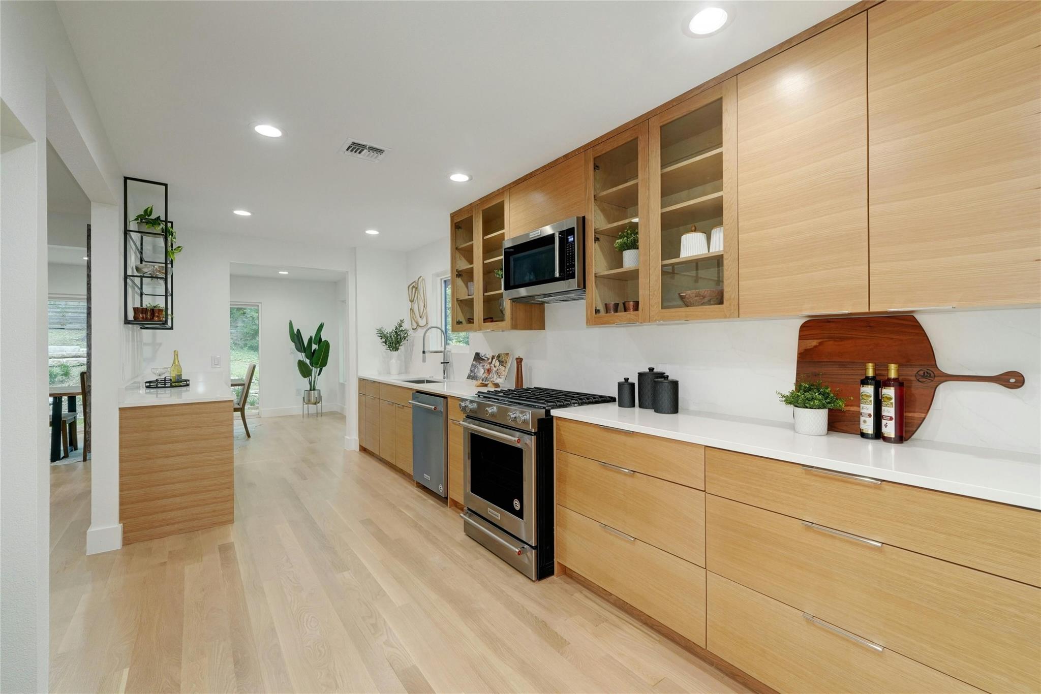 3104 Santa Monica Dr Property Photo 14