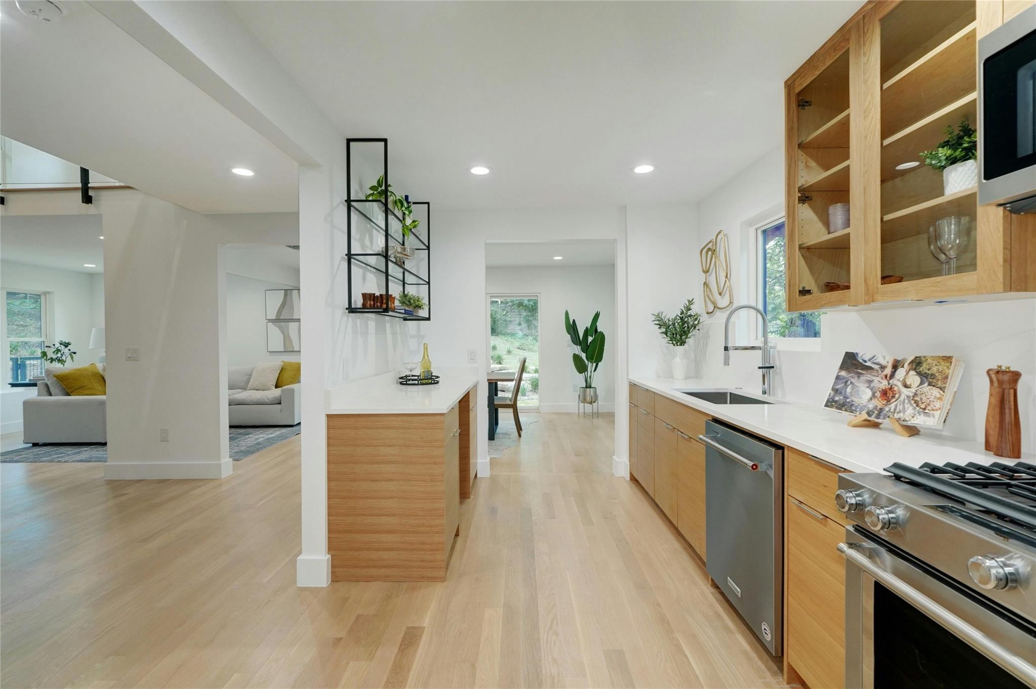3104 Santa Monica Dr Property Photo 15