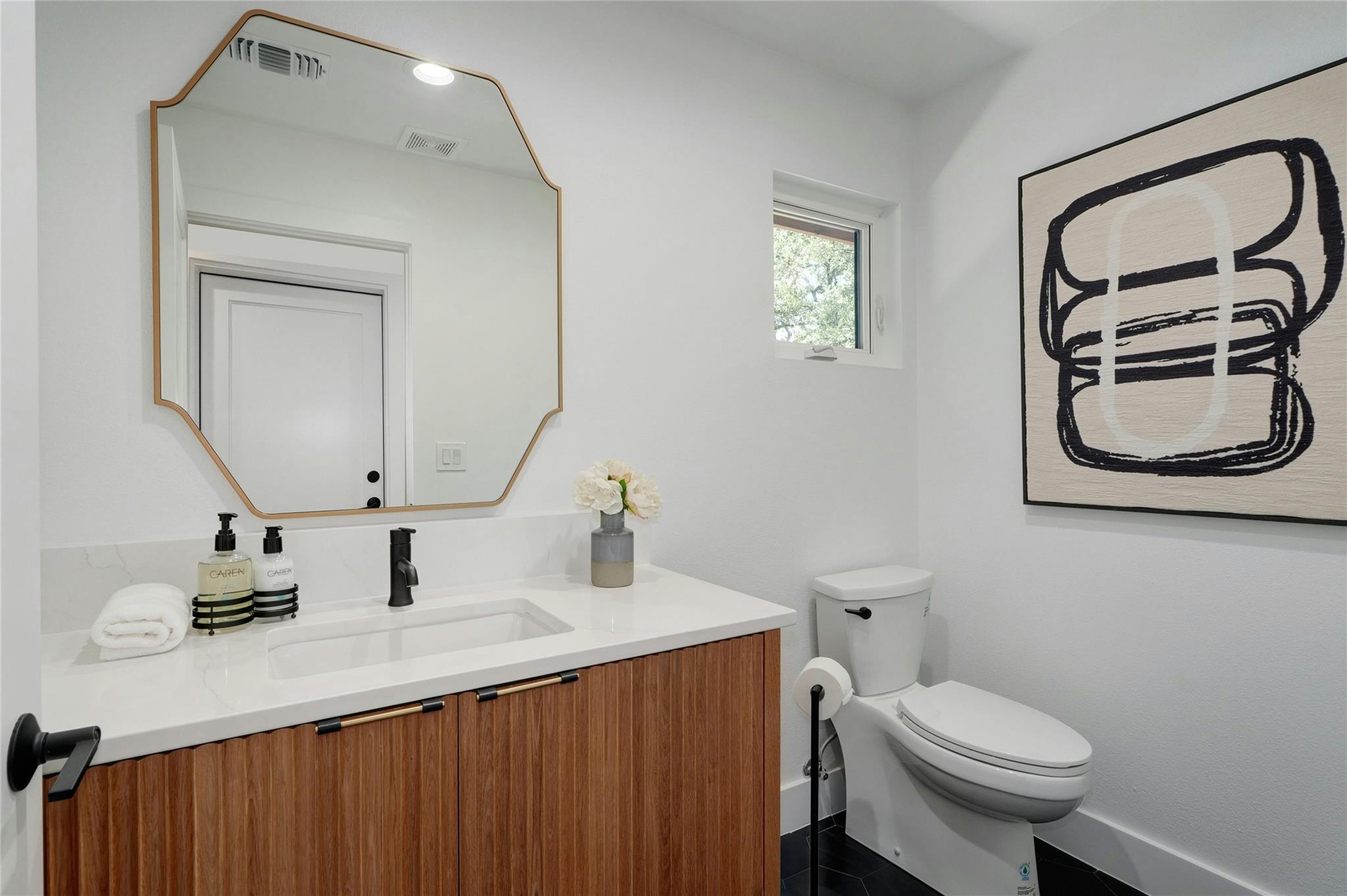 3104 Santa Monica Dr Property Photo 16