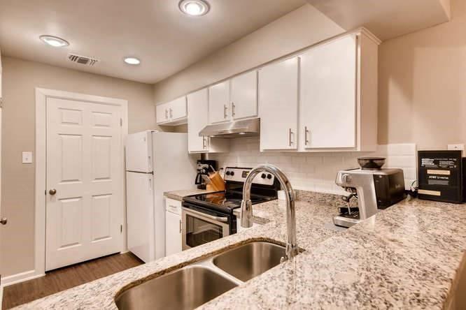 5313 Indio Dr #unit C Property Photo 8