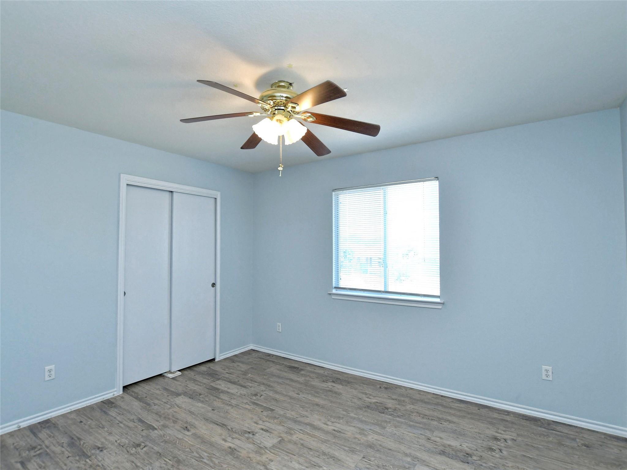 303 Banner Ave Property Photo 23