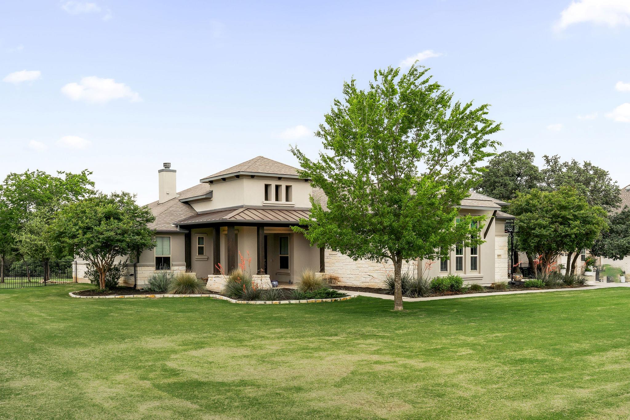 612 Umbrella Sky Property Photo 1