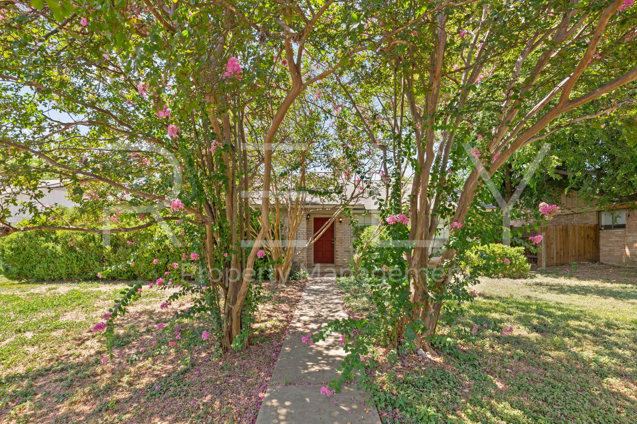 205 W William Cannon Dr #a Property Photo 1