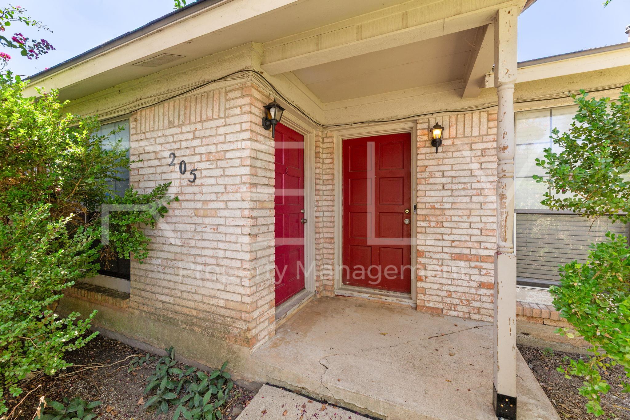 205 W William Cannon Dr #a Property Photo 2