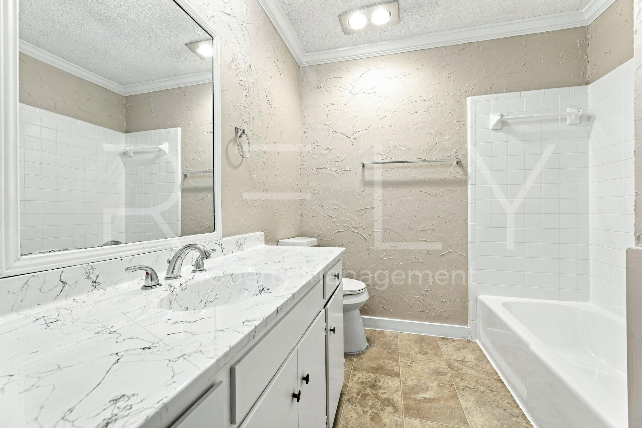 205 W William Cannon Dr #a Property Photo 17