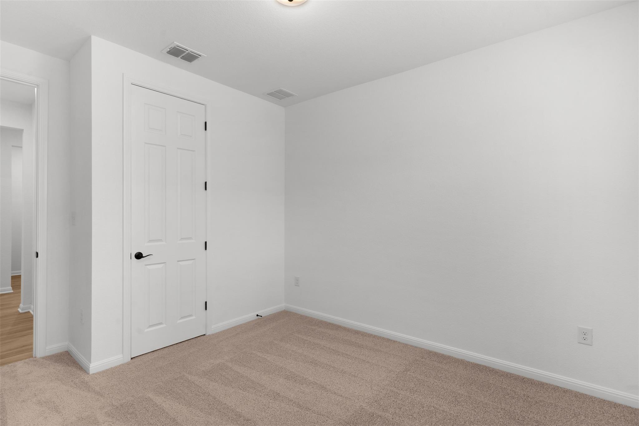 236 Firethorn Rd Property Photo 8