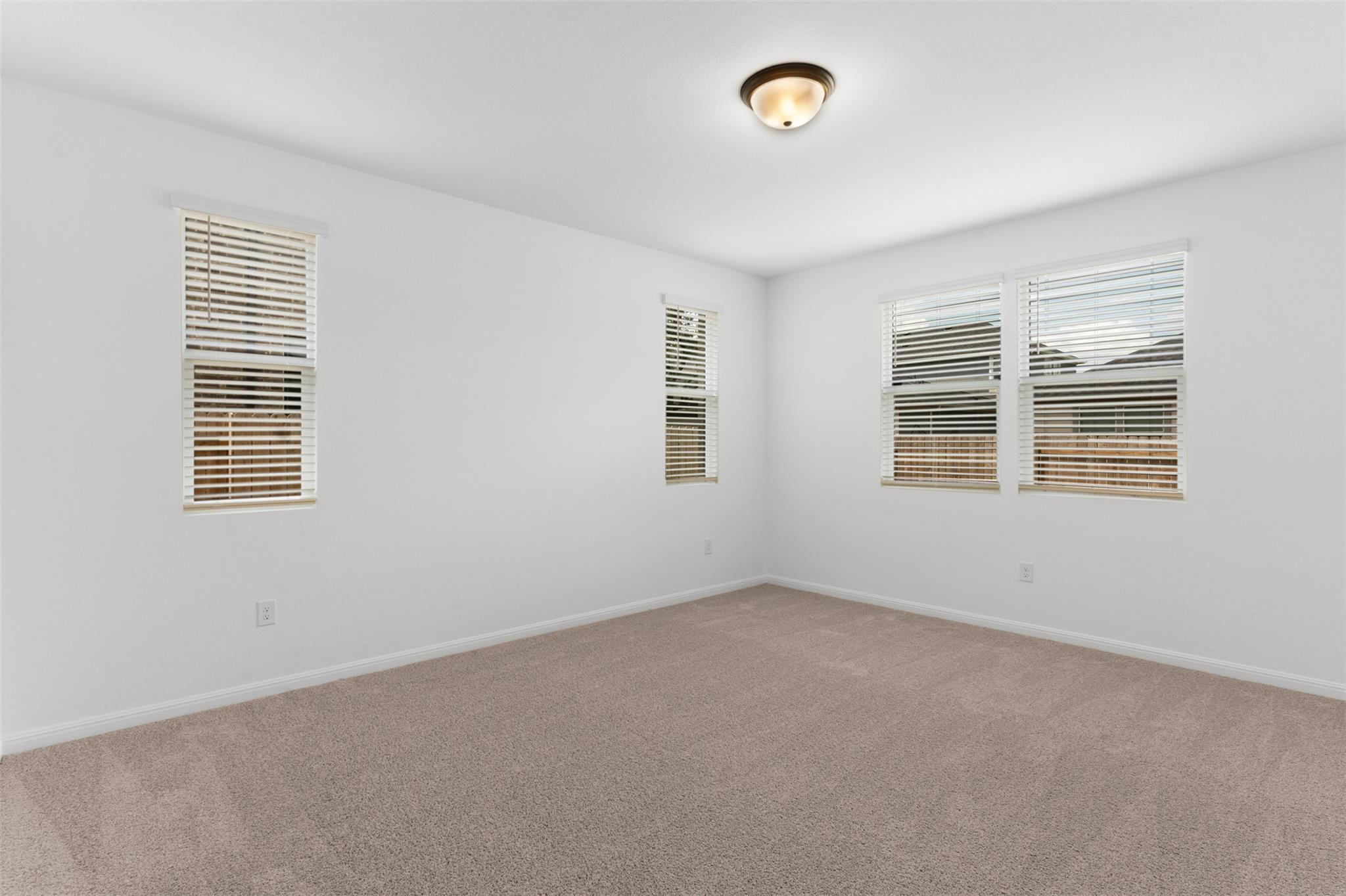 236 Firethorn Rd Property Photo 16