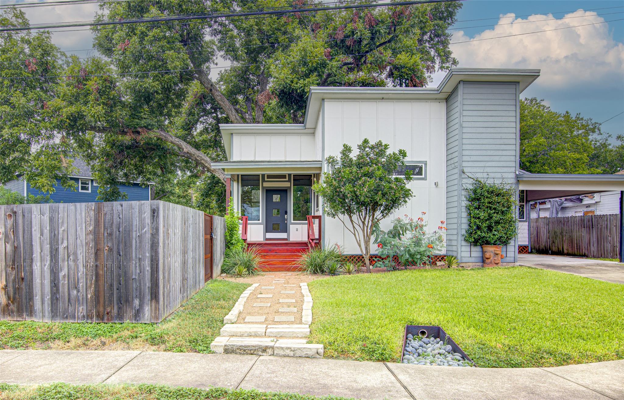 1106 Berger St Property Photo 1