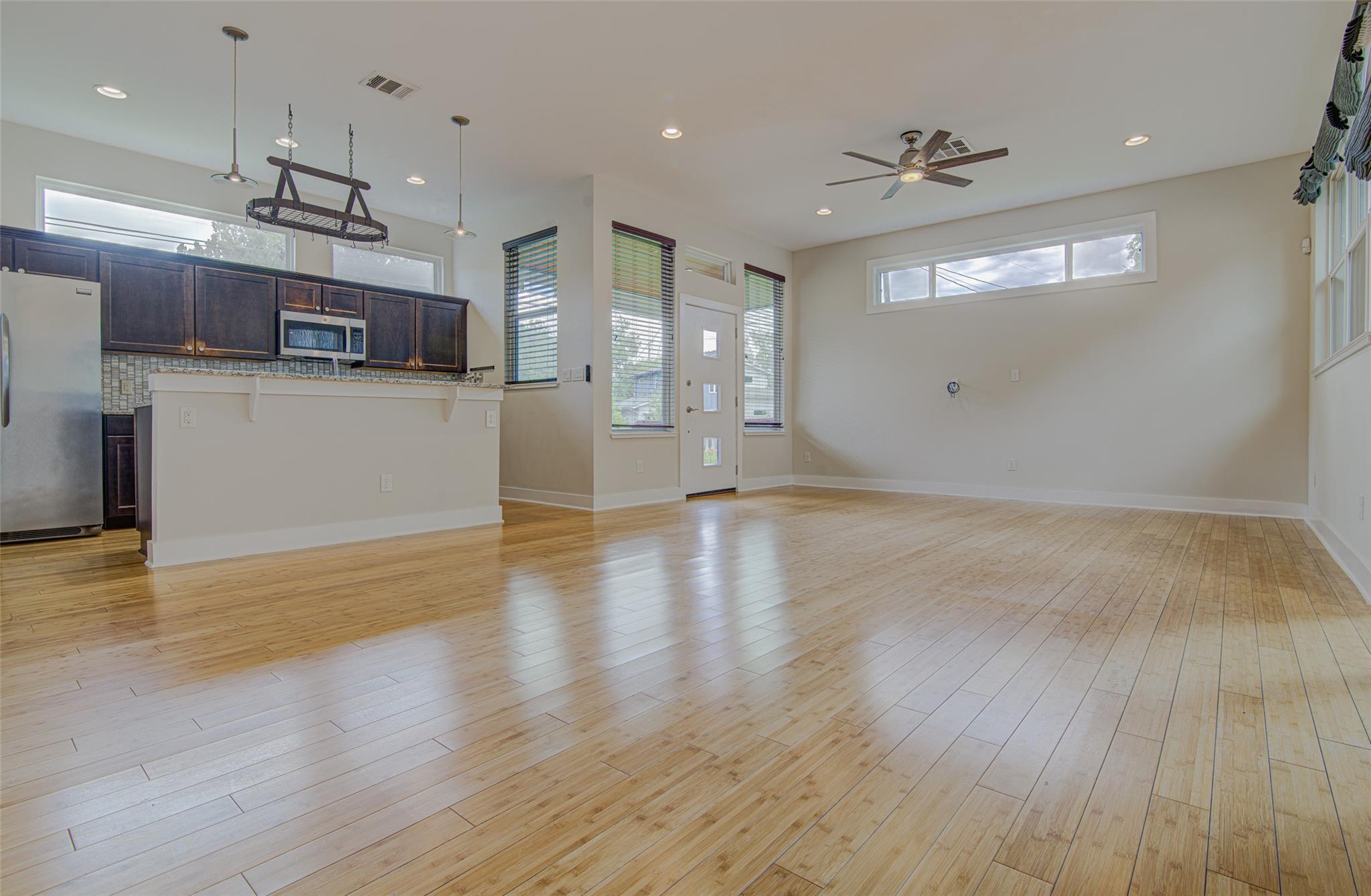 1106 Berger St Property Photo 6