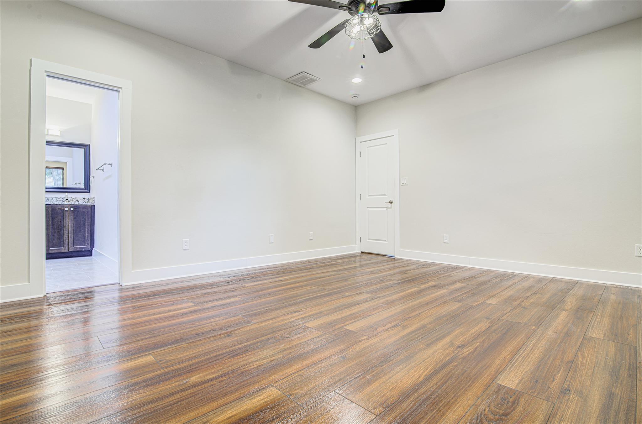 1106 Berger St Property Photo 14