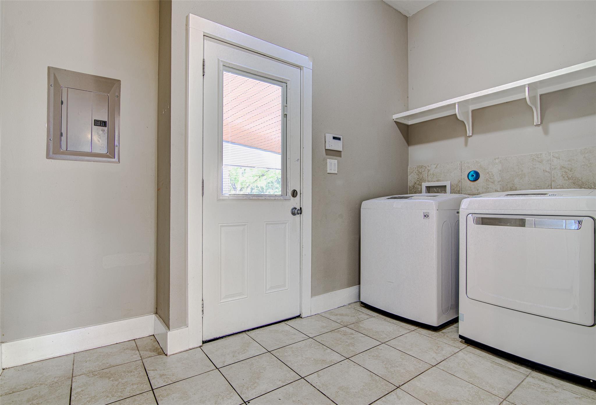 1106 Berger St Property Photo 21