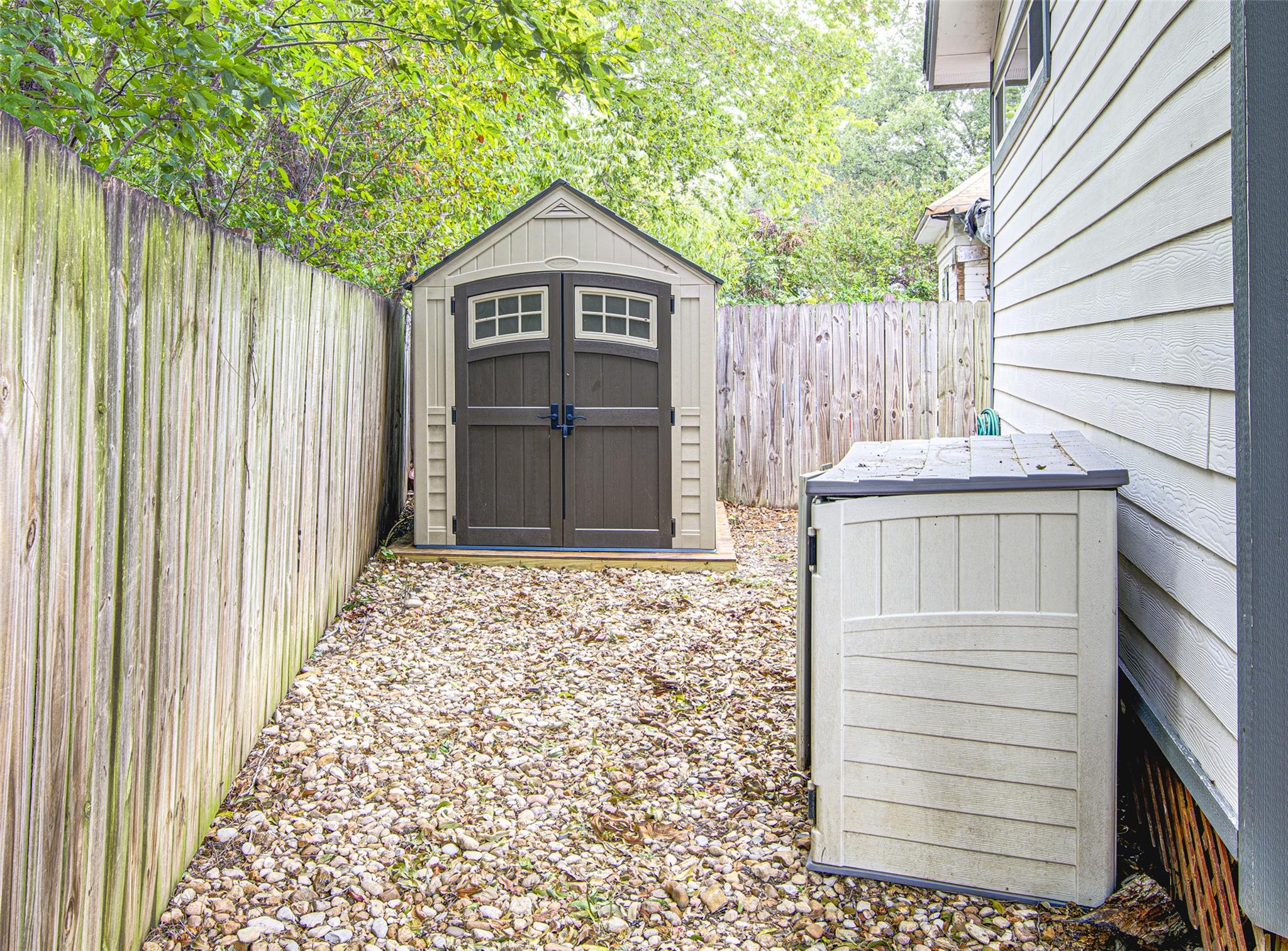 1106 Berger St Property Photo 23