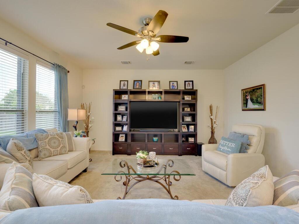 1304 Decatur Ct Property Photo 11