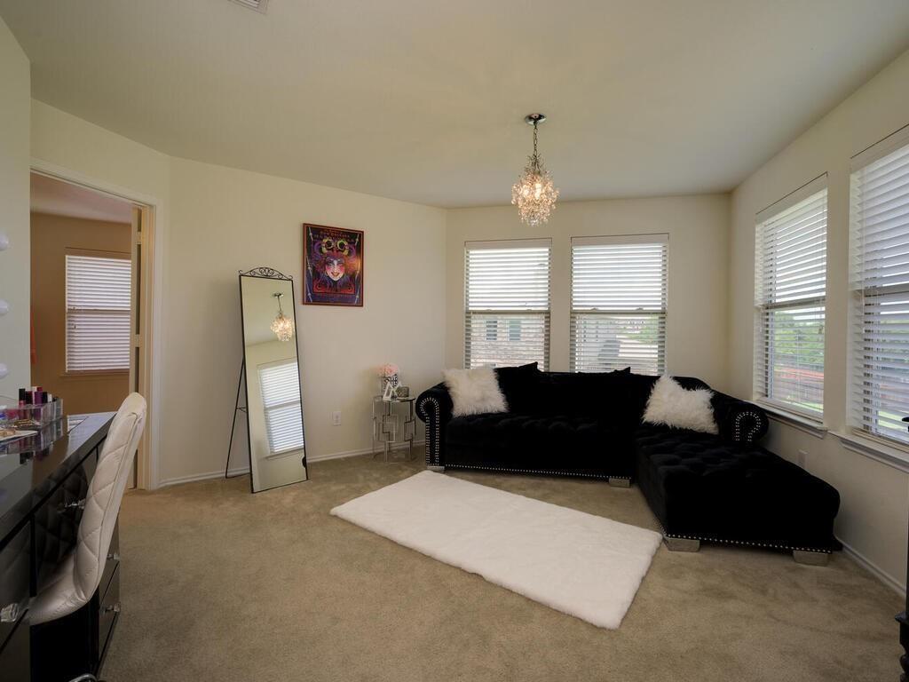 1304 Decatur Ct Property Photo 18