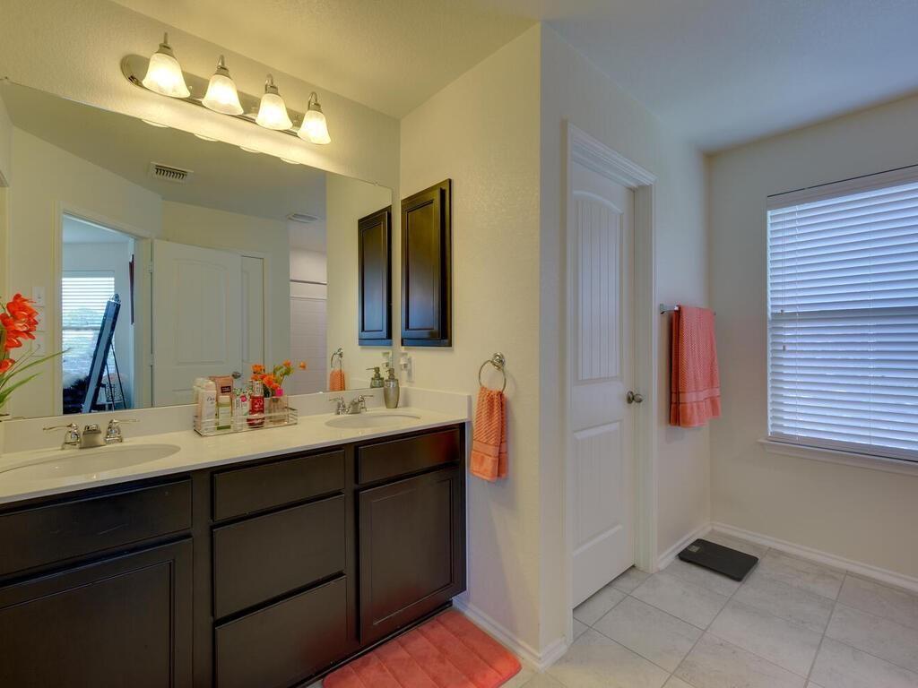 1304 Decatur Ct Property Photo 20