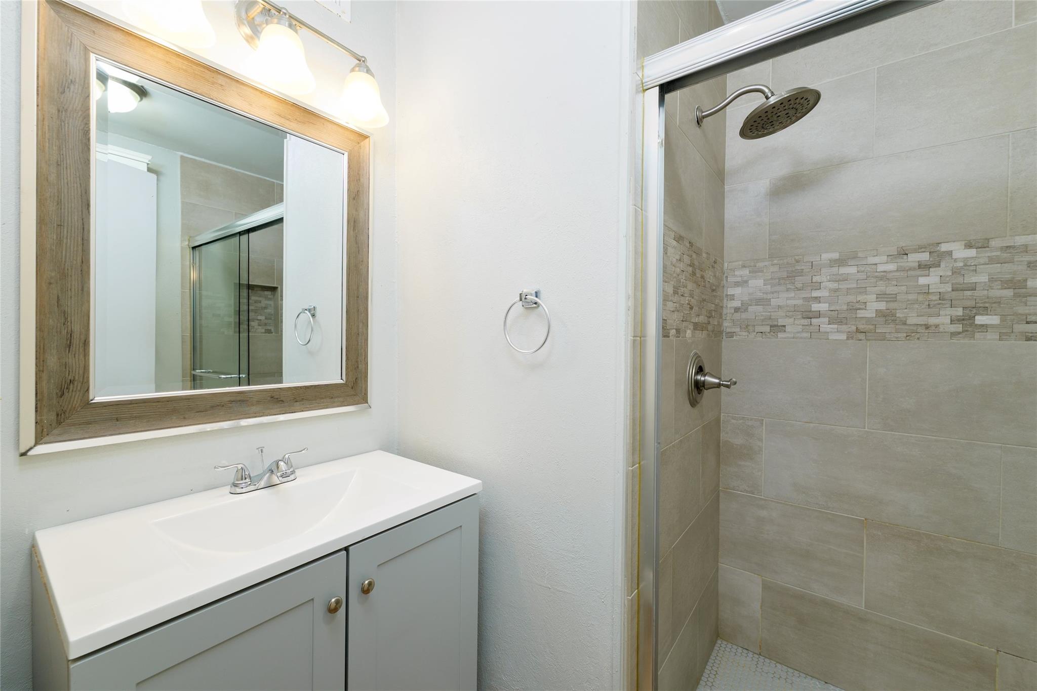 1702 Timber Ridge Dr Property Photo 14