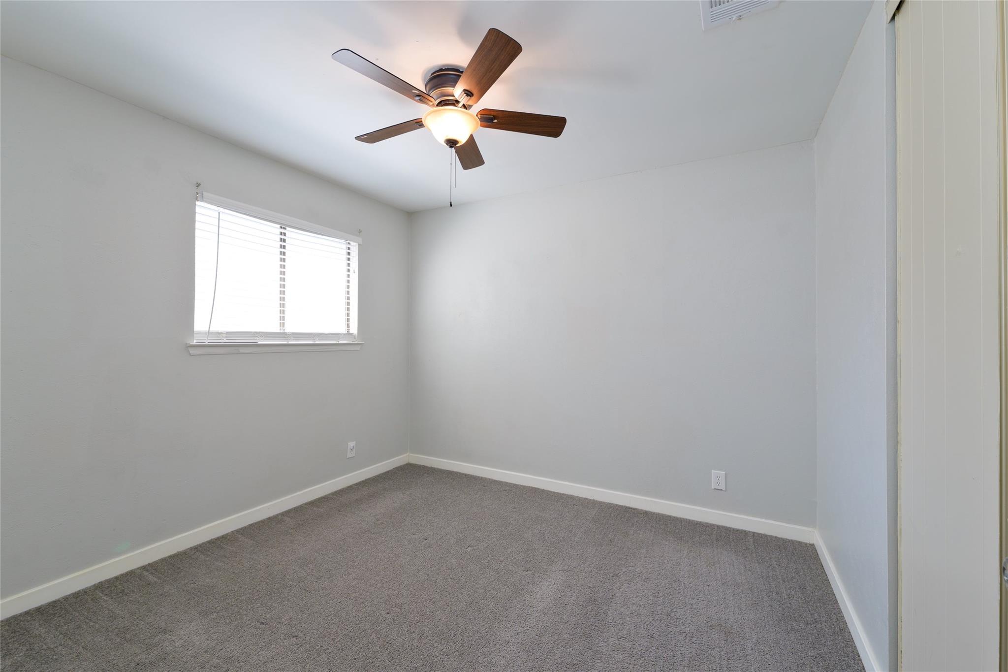 1702 Timber Ridge Dr Property Photo 24