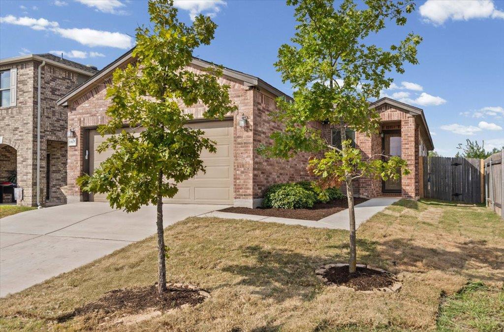 19108 Lady Bird Johnson St Property Photo 1