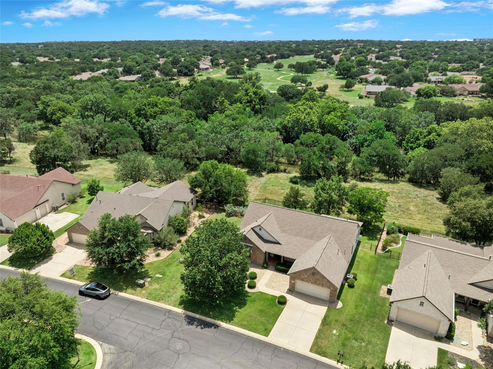 107 Crystal Springs Dr Property Photo 1