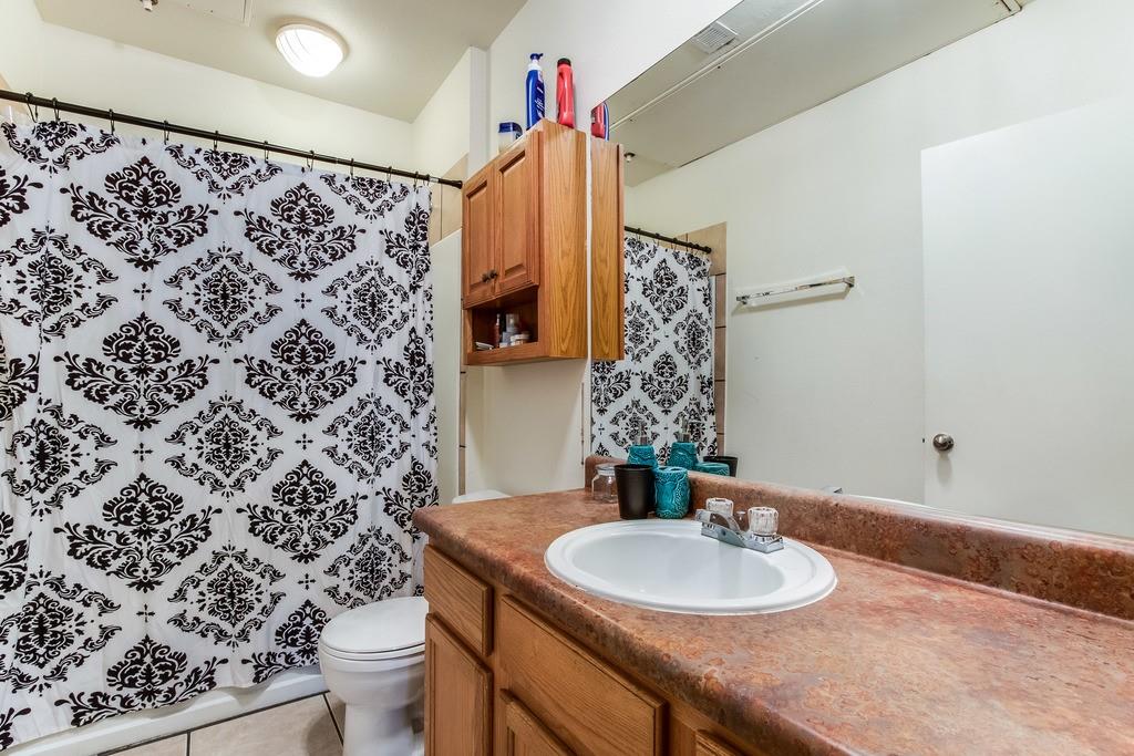 1023 W 24th St #707 Property Photo 10