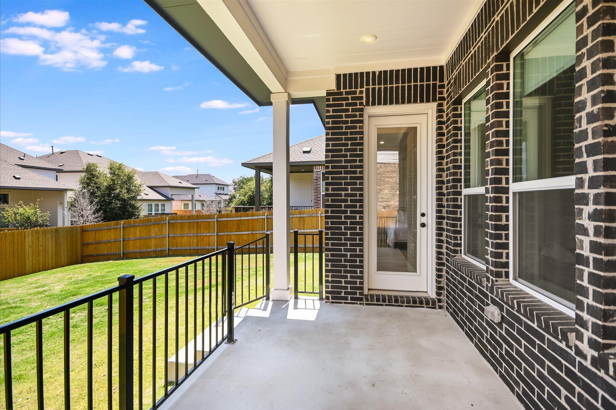 253 Darley Oak Dr Property Photo 23