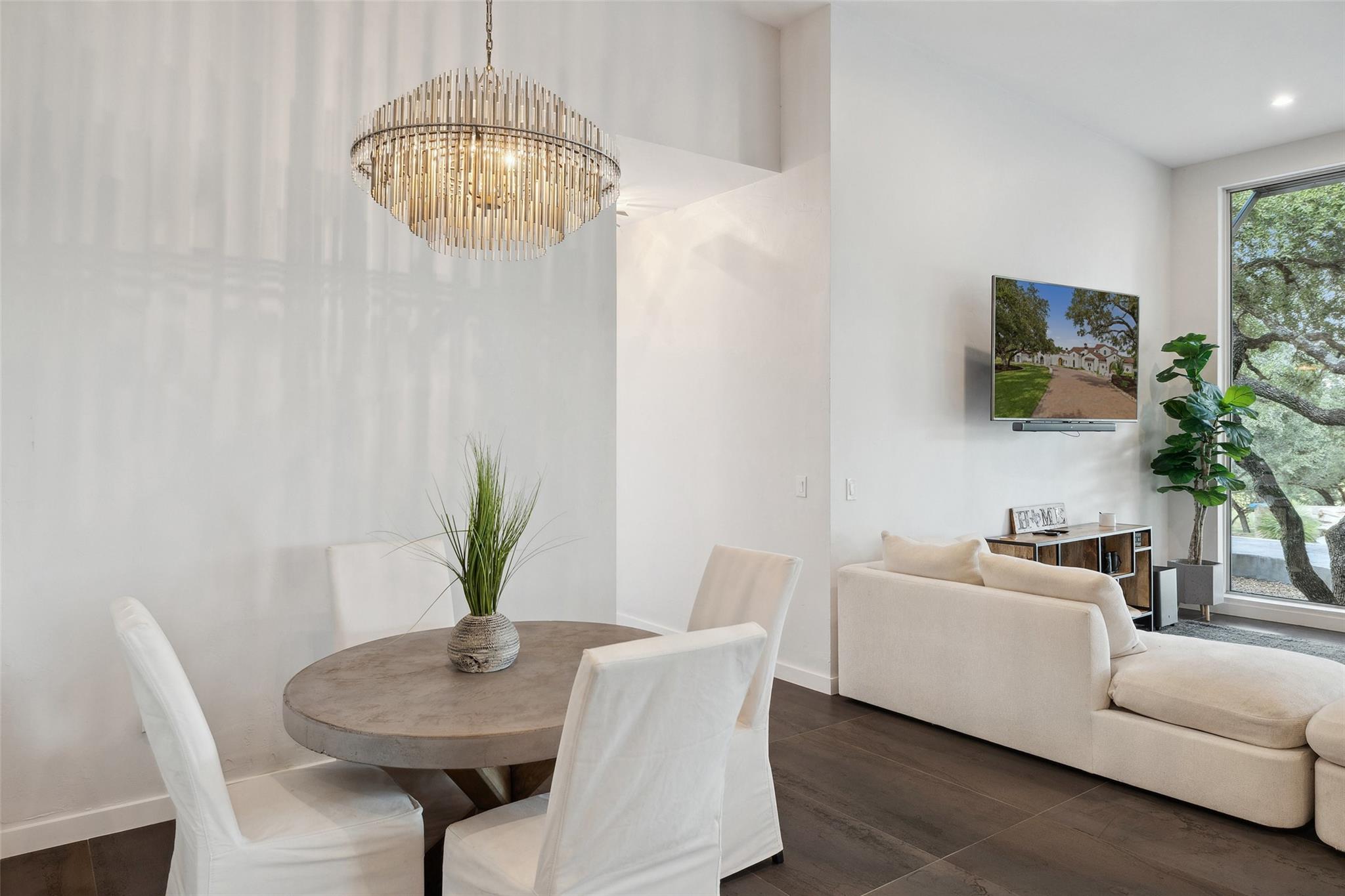 2412 Bee Creek Rd Property Photo 9