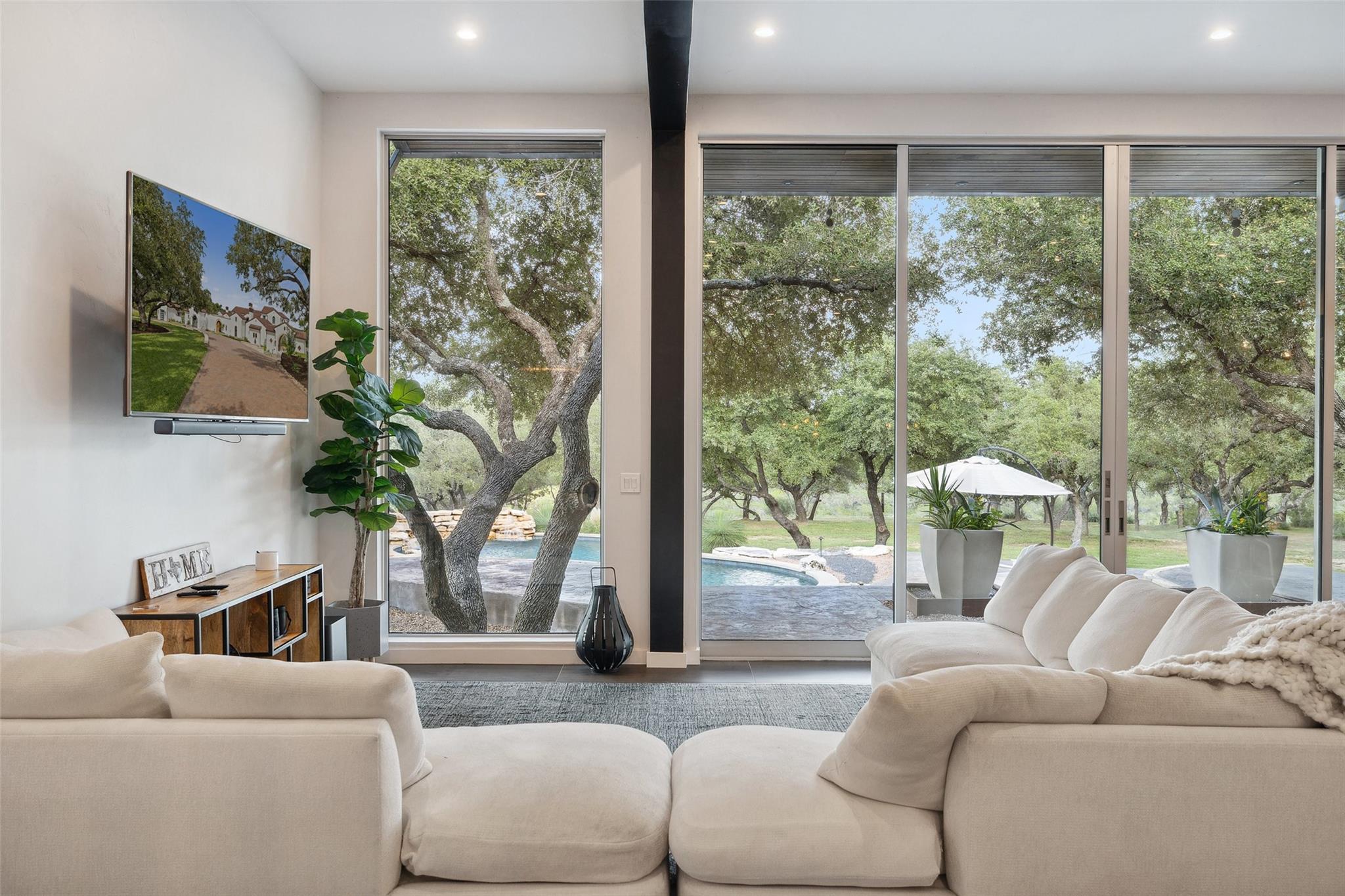 2412 Bee Creek Rd Property Photo 10