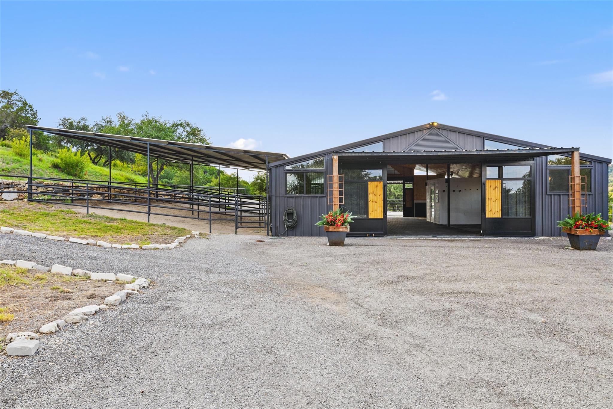 2412 Bee Creek Rd Property Photo 28