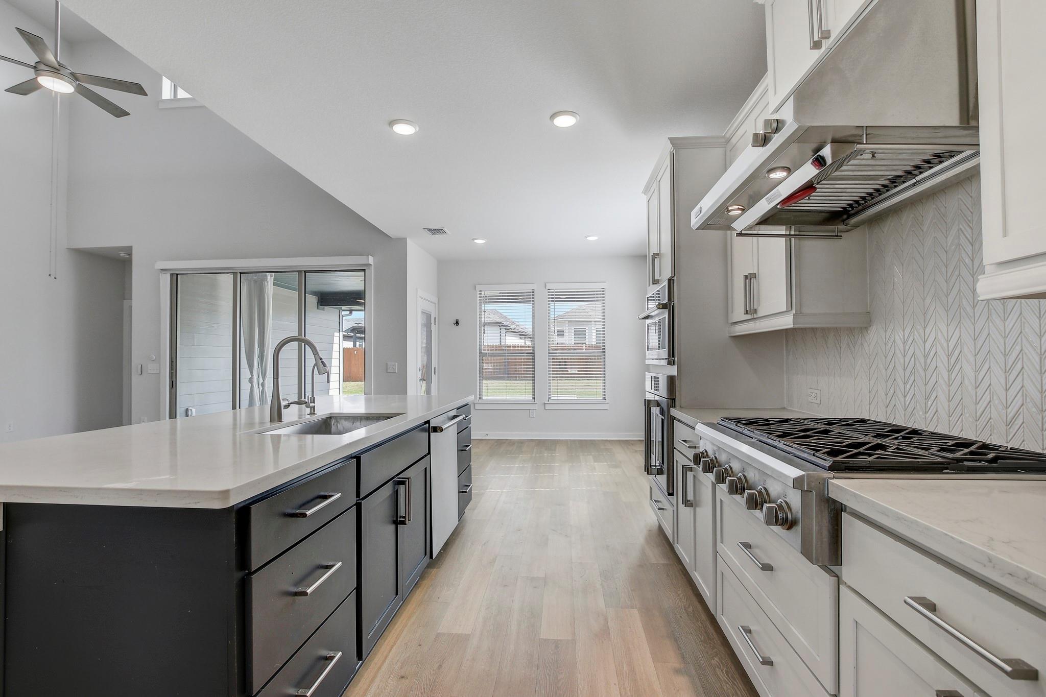 8201 Spire Vw Property Photo 7