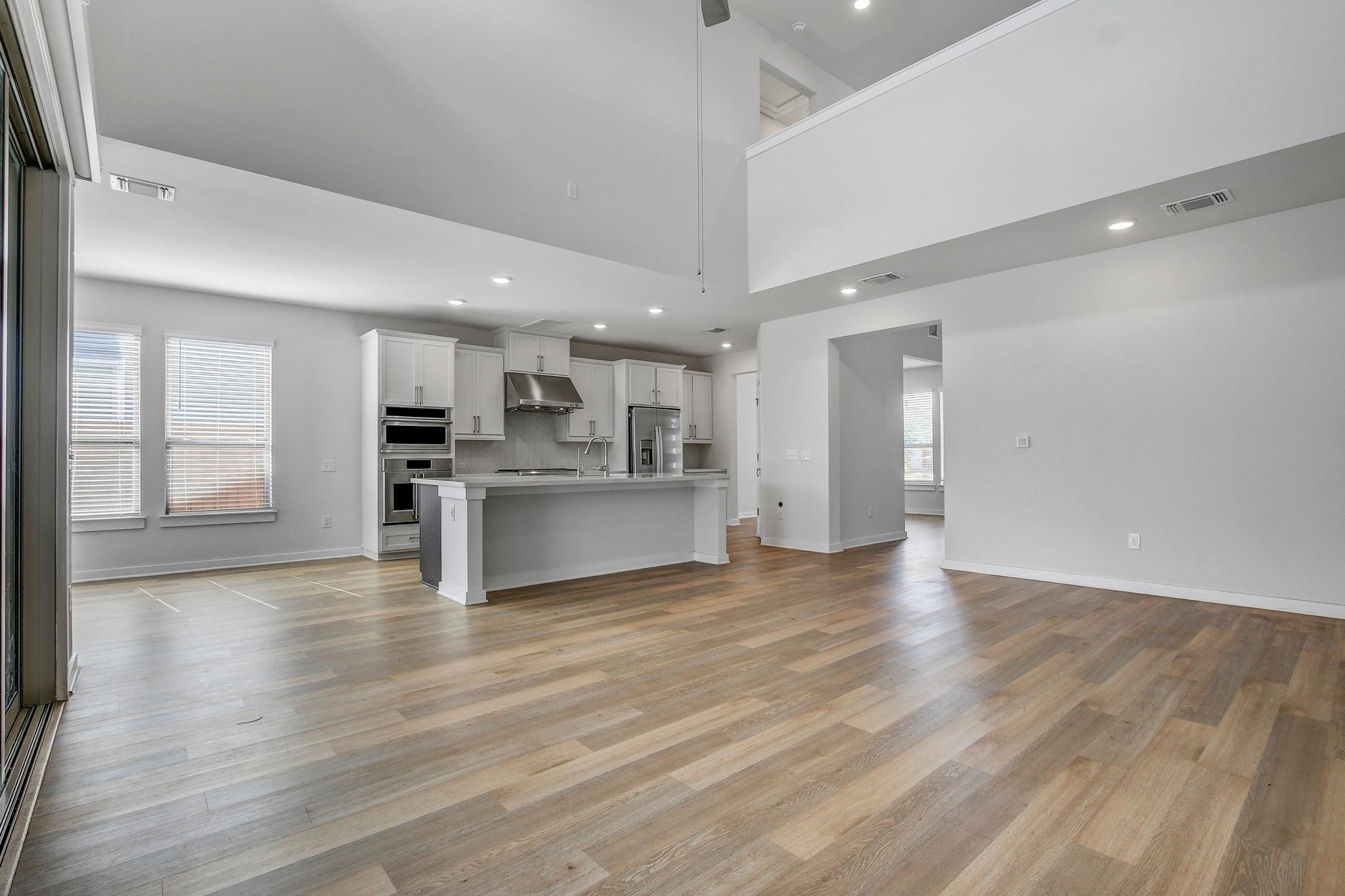 8201 Spire Vw Property Photo 10