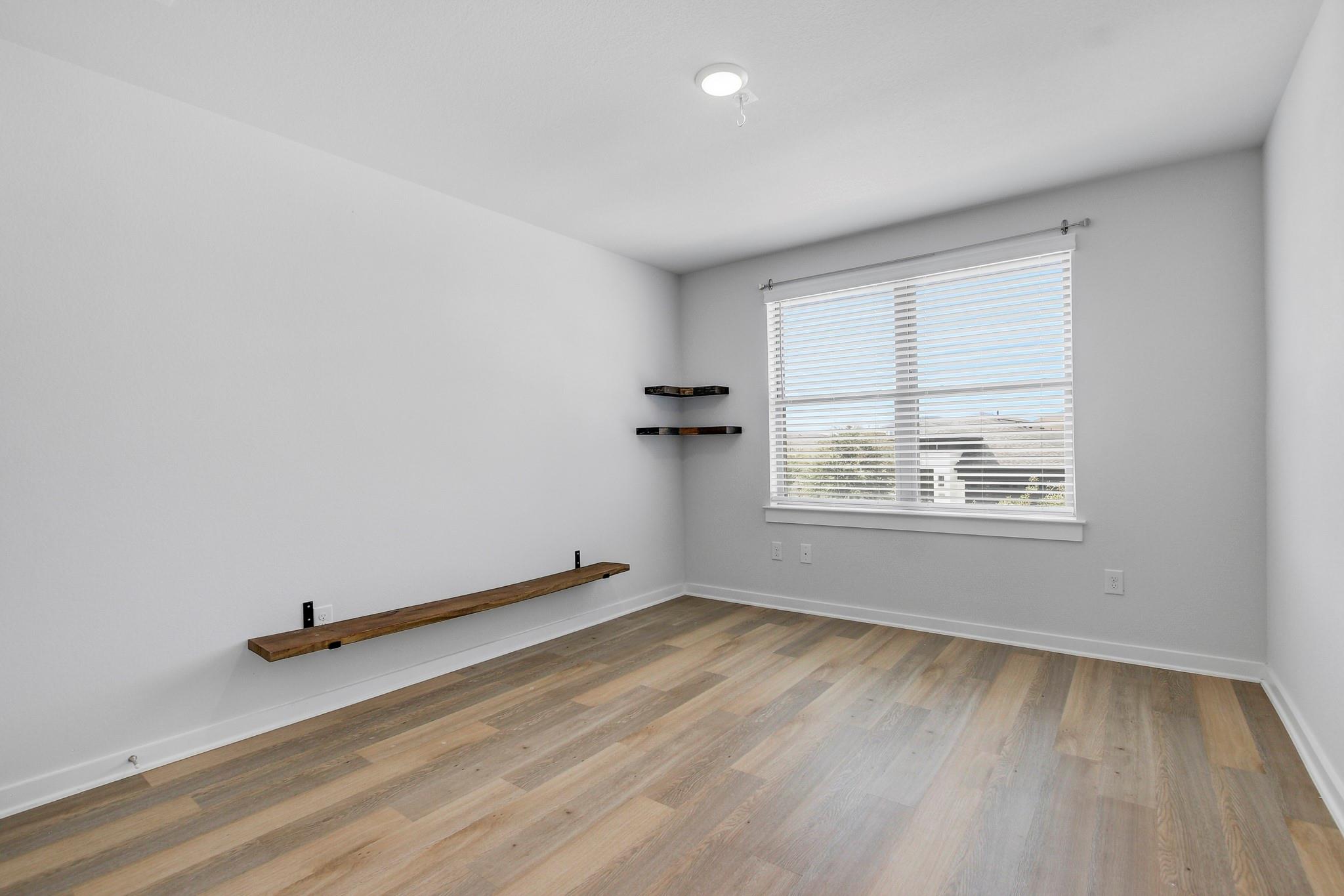 8201 Spire Vw Property Photo 28