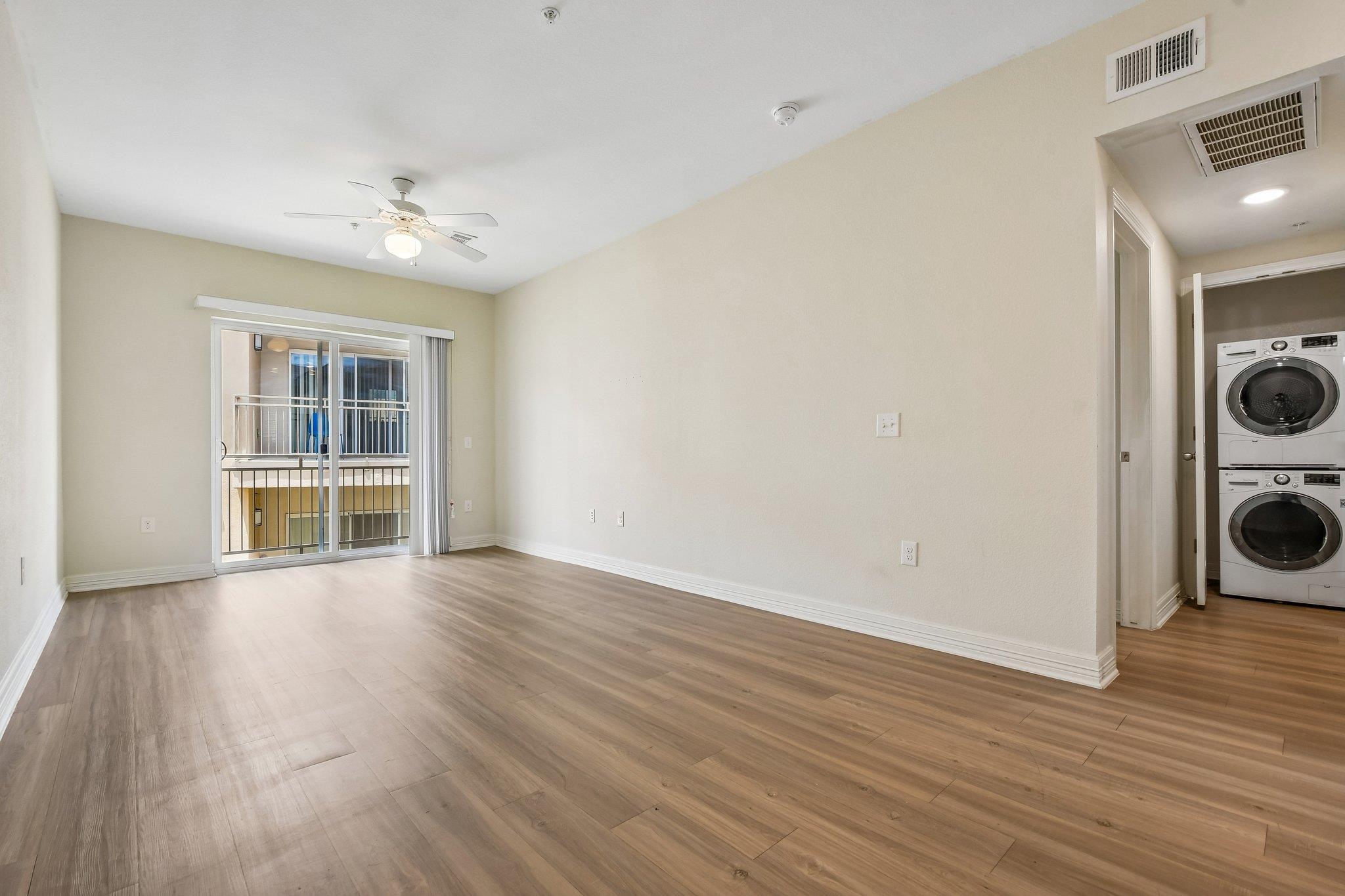 1201 Whitestone Blvd #i-102 Property Photo 3