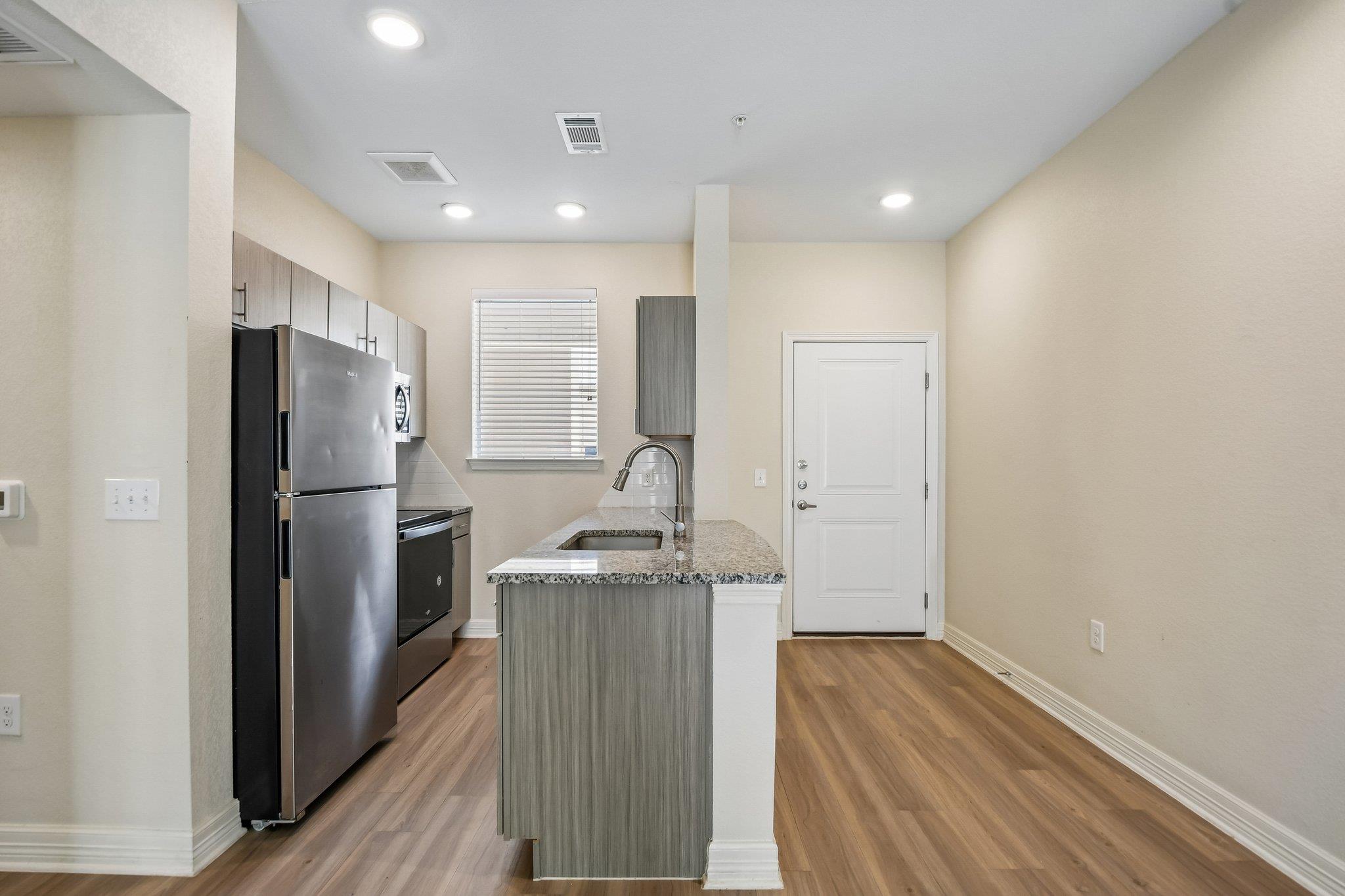 1201 Whitestone Blvd #i-102 Property Photo 6