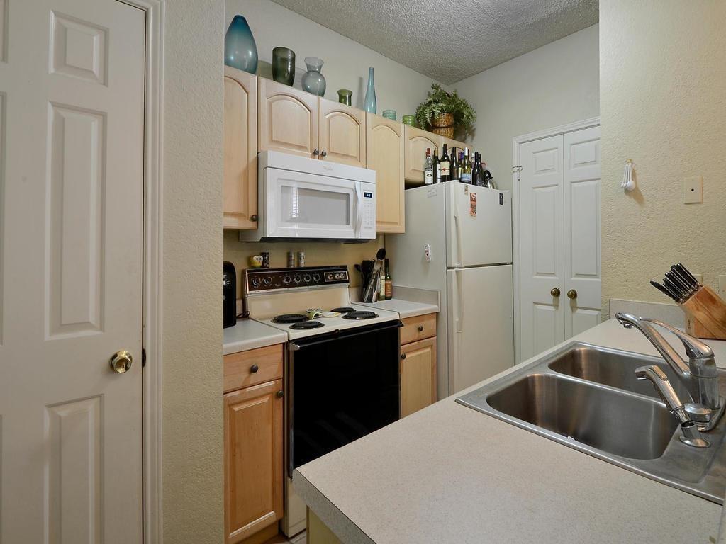 3001 Cedar St 117 Property Photo 9