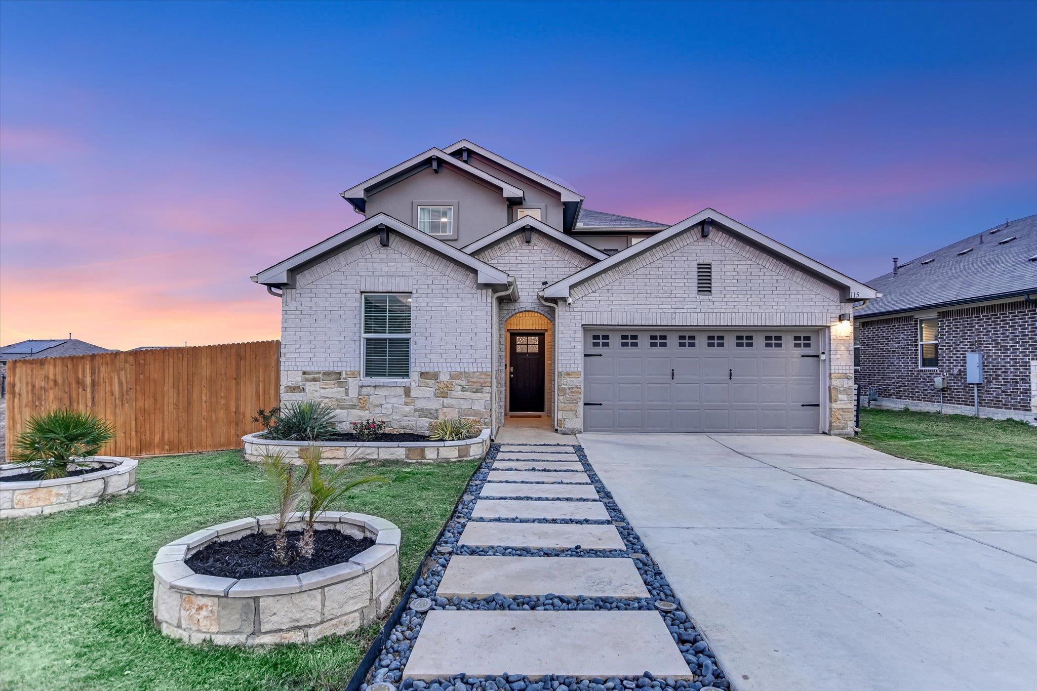 115 Callado Cir