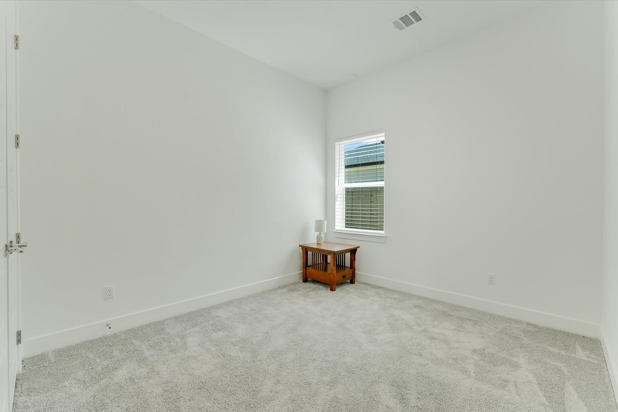 111 Breda Ave Property Photo 15