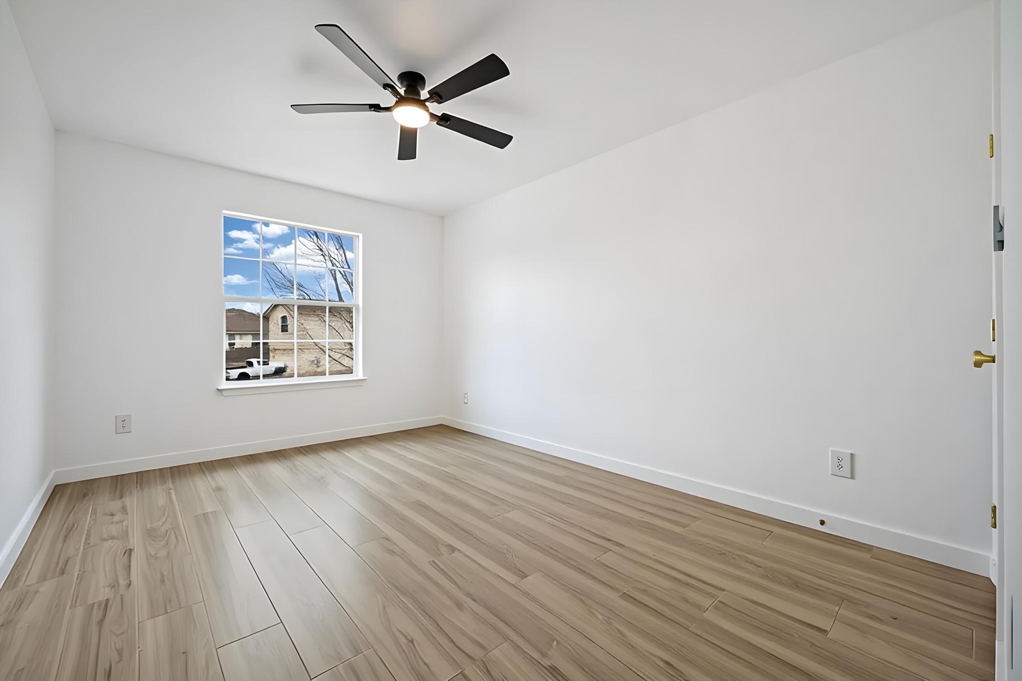 13501 Sierra Wind Ln Property Photo 10