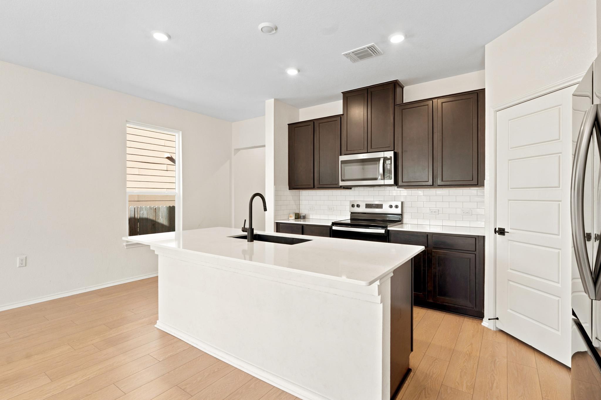 12605 Orchard Grove Ln Property Photo 8