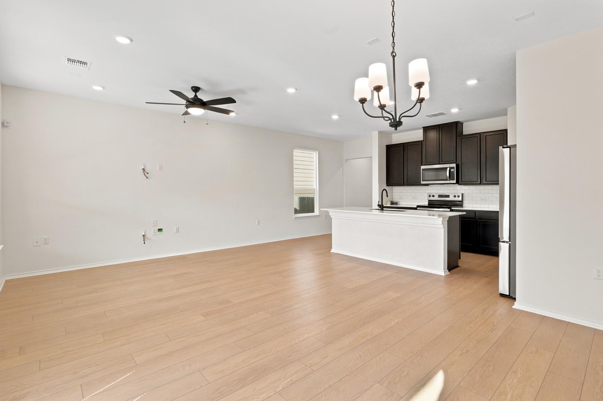 12605 Orchard Grove Ln Property Photo 9