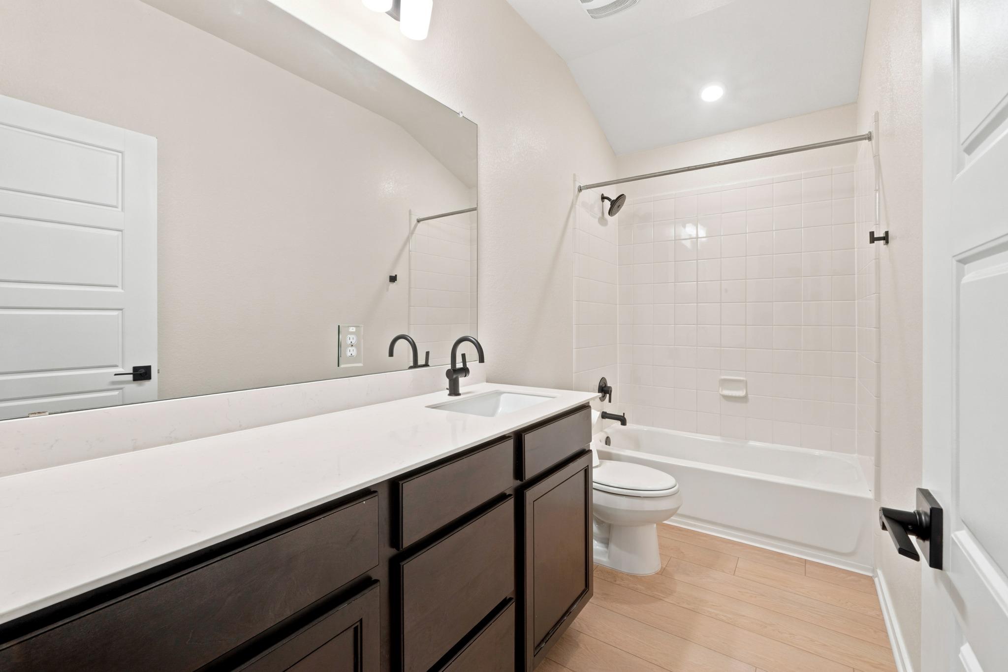 12605 Orchard Grove Ln Property Photo 26