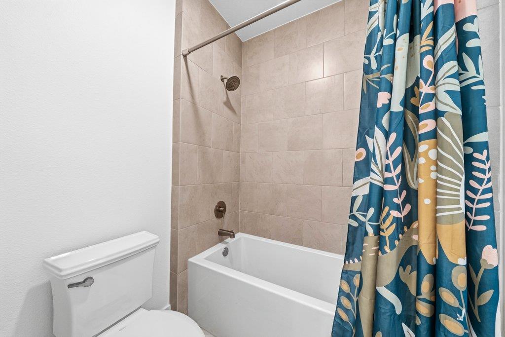 224 Berrywood Ln Property Photo 22
