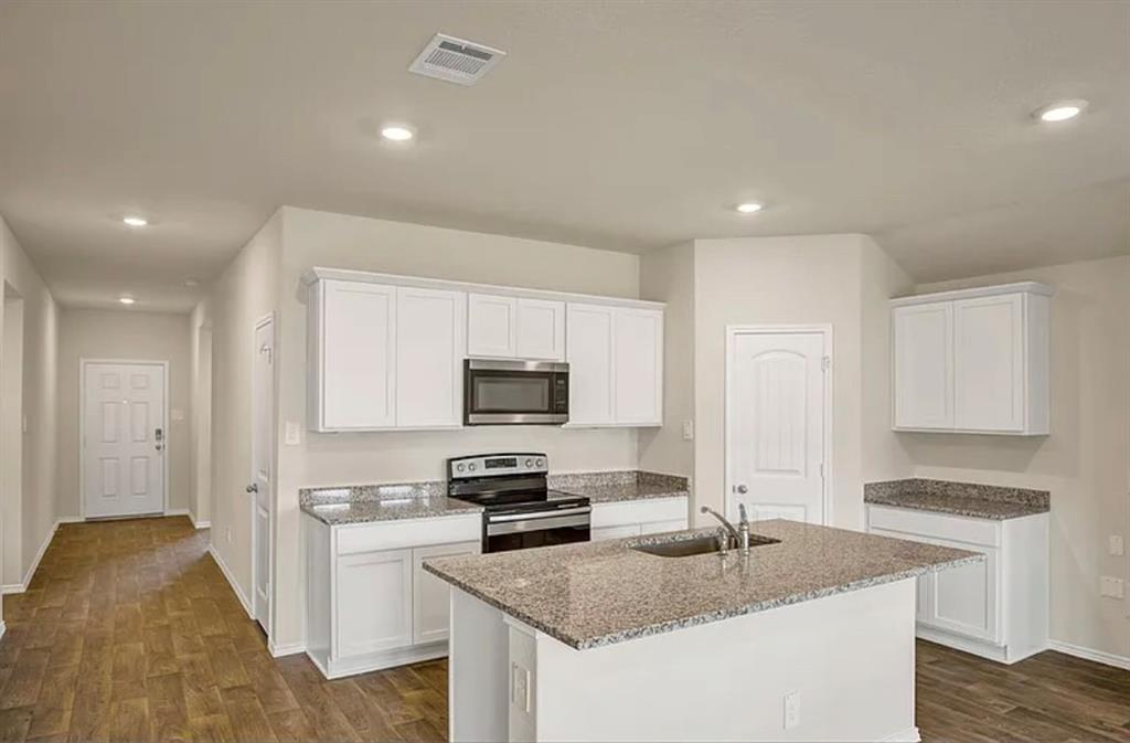 109 Bing Cir Property Photo 5