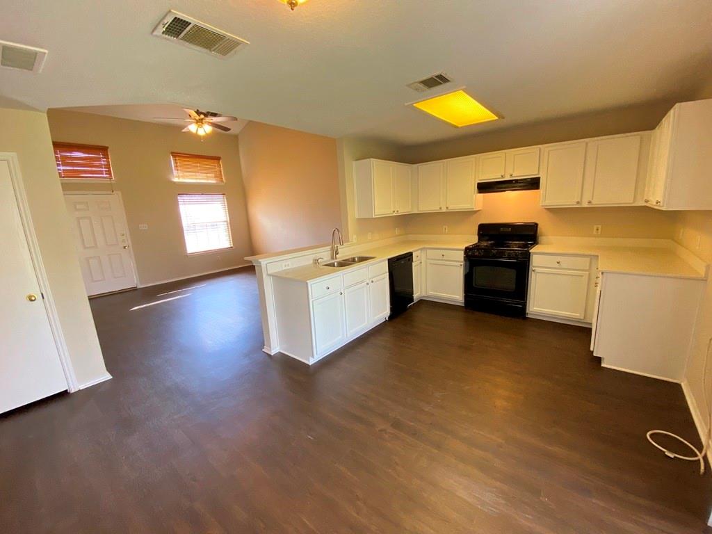 17416 Wiseman Dr Property Photo 4