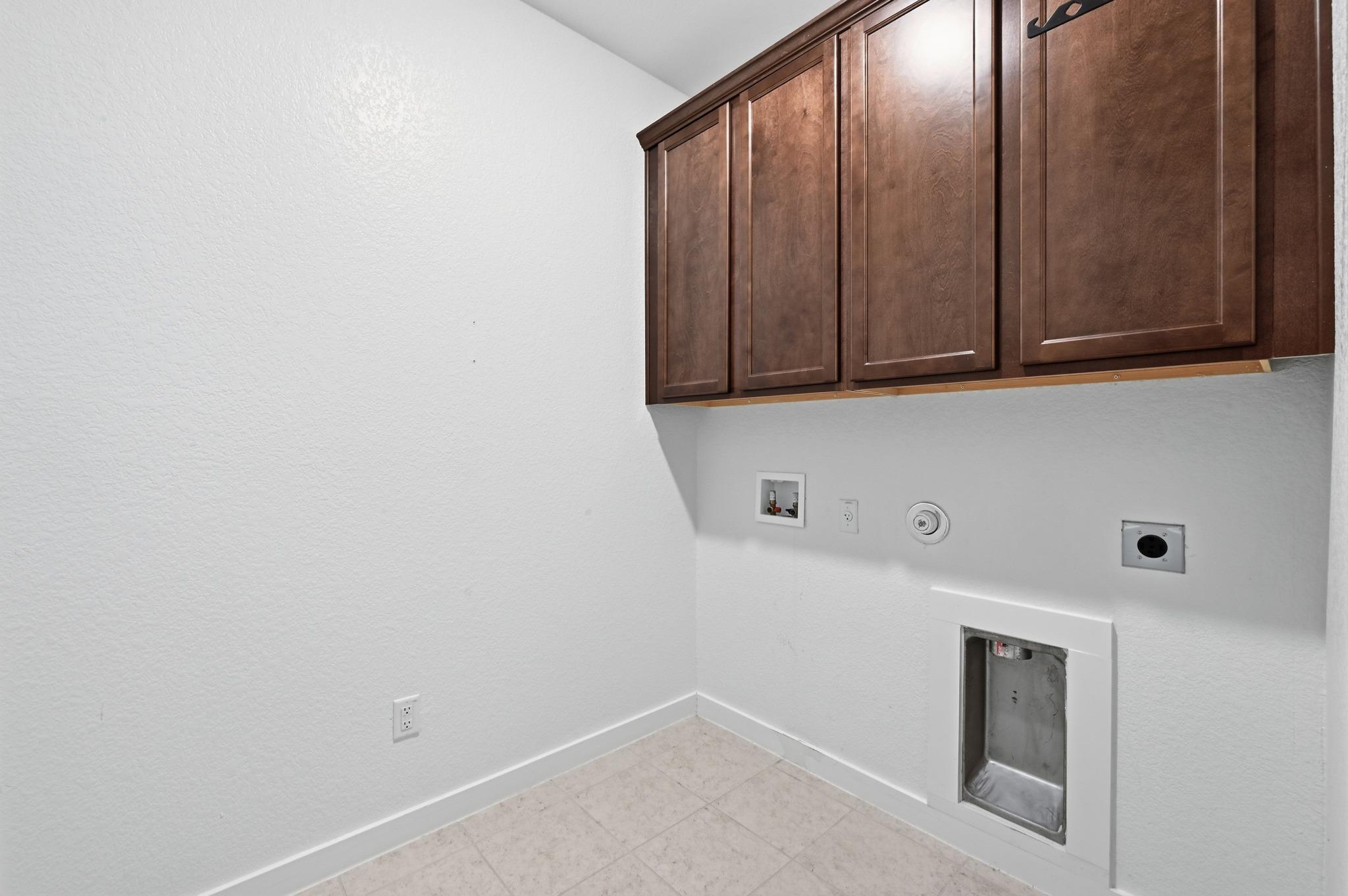 424 Teakmill Trl Property Photo 23